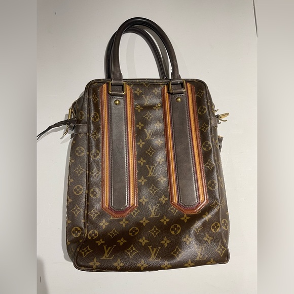 Louis Vuitton Limited Edition Monogram Bequia Porte Document Vertical Bag - Picture 2 of 9